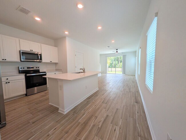 Building Photo - PRE-LEASING - NEW 2026 VILLA CONSTRUCTION!! 3/2.5/1 with premium finishes in the a new developmen...