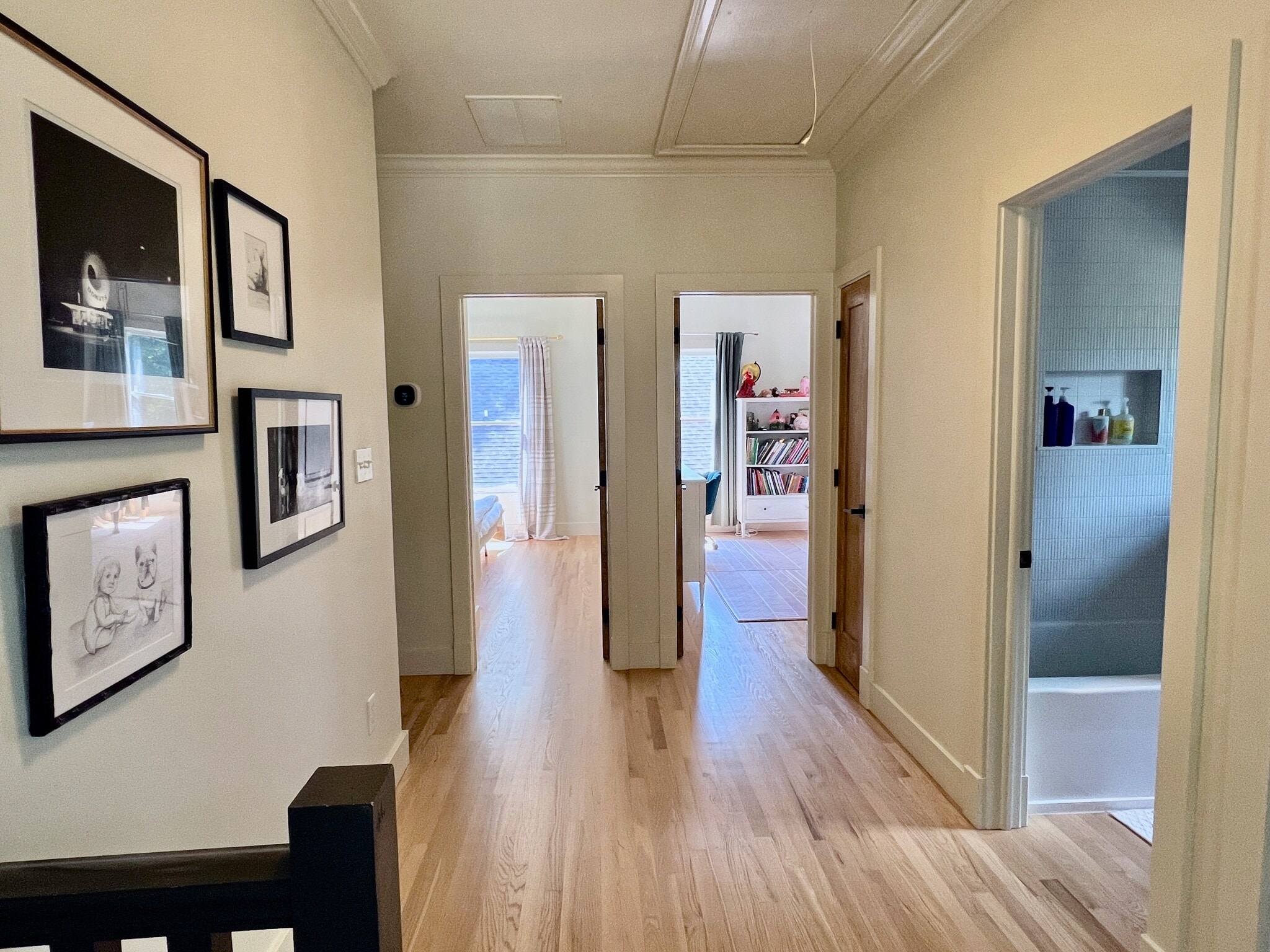 Upstairs Landing - 347 Ormond St SE