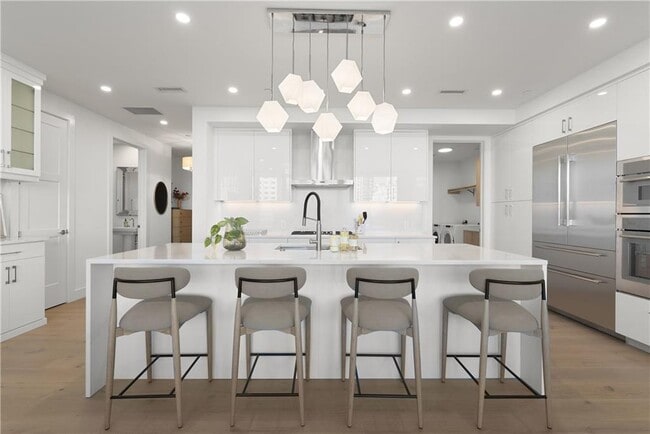 Building Photo - 2425 Peachtree Rd NE