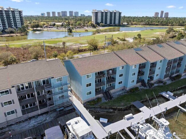 Building Photo - 14100 River Rd