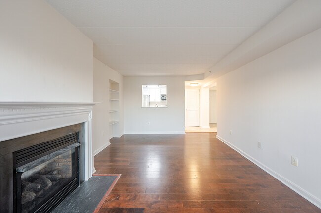 Building Photo - 2605 Douglass Pl SE