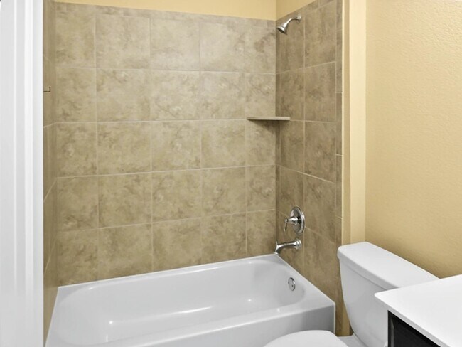 Building Photo - 815 Expedition Way