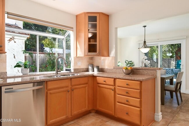 Building Photo - 4345 Willow Glen St