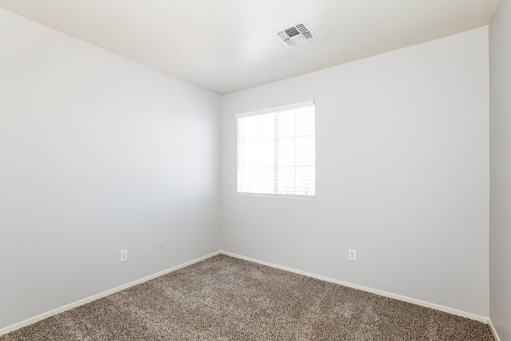 Building Photo - 22807 W Gardenia Dr