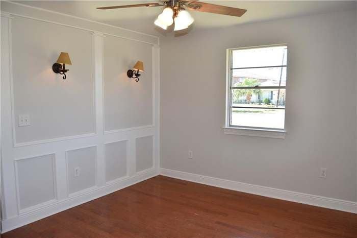 Building Photo - 4748 Newlands St