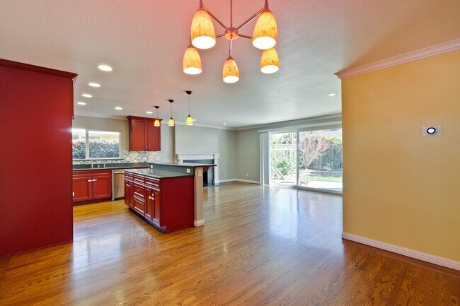 Building Photo - Wow! What a Great Home! Available Soon!