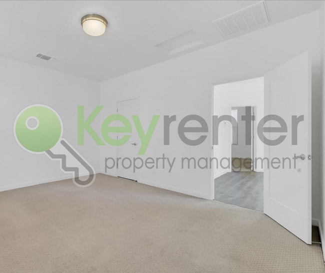 Building Photo - 487 McClatchy Way