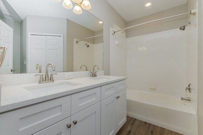 Building Photo - 10923 Brucehaven Dr
