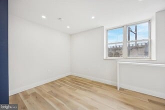 Building Photo - 4522 Baker St