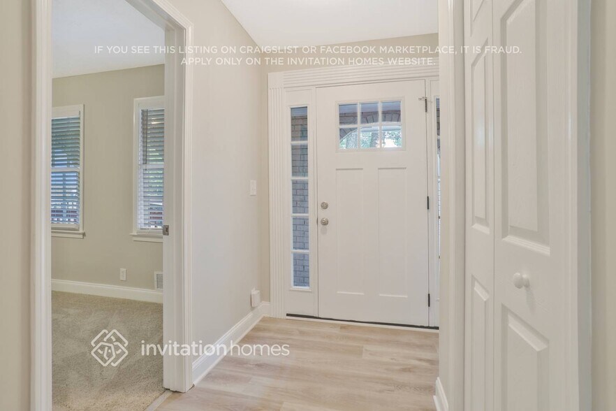 Building Photo - 613 Renota Ct