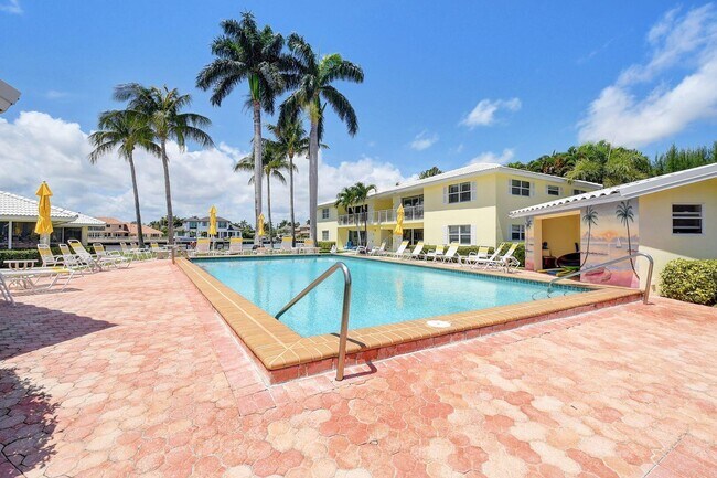 Building Photo - 1920 S Ocean Blvd