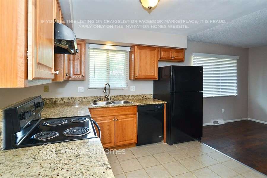 Building Photo - 2137 S Nucla Way