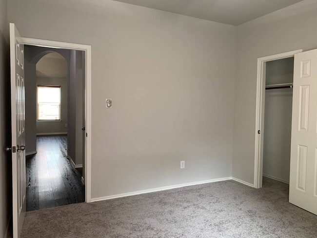 Building Photo - 15428 Adlong Dr