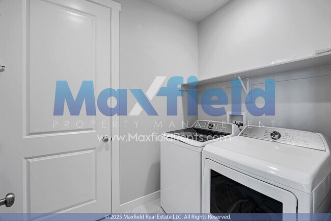 Building Photo - Brand New - Modern Living / 4BD 2.5 BTH 2GAR / Home in Lehi