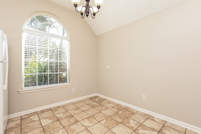 Building Photo - 505 Chinquapin Pl