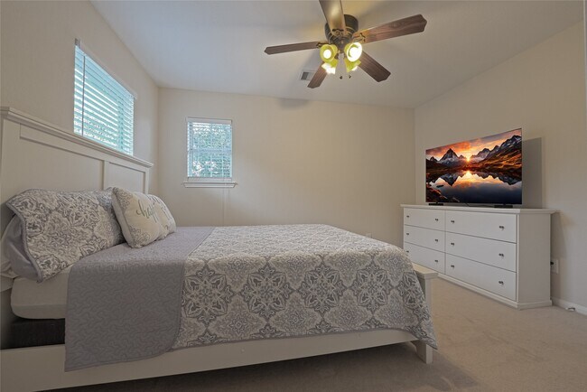 Building Photo - 8050 Montague Manor Ln