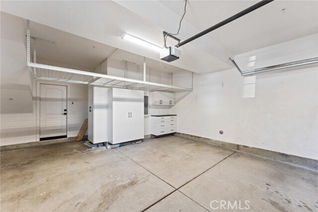 Building Photo - 147 Jaripol Cir