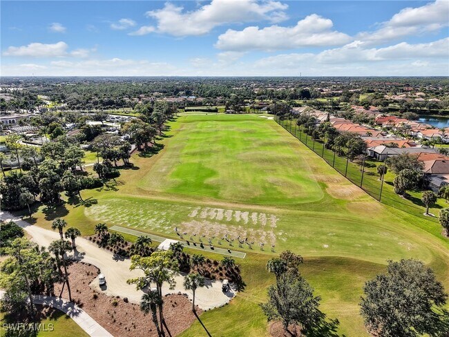 Building Photo - 7864 Valencia Ct