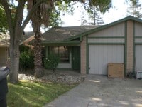 Building Photo - Great 2bd/1bth in Sacramento