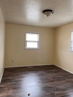 Building Photo - 243 Miriam Dr