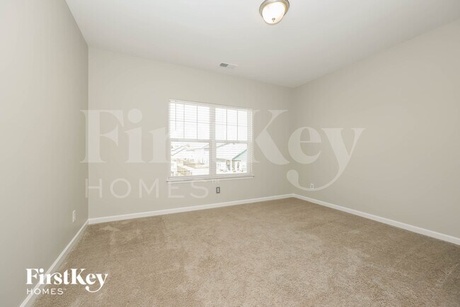Building Photo - 3211 Briar Chapel Dr