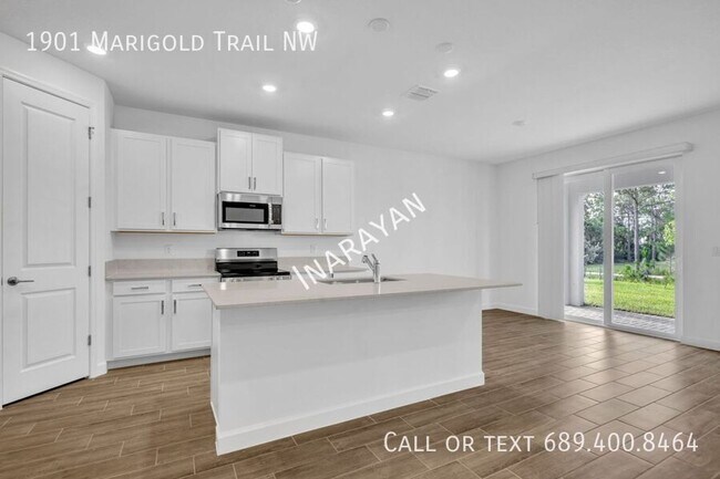Building Photo - Stunning 4-Bedroom Single-Family Home in R...