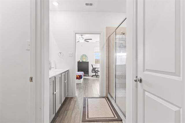 Building Photo - 3505 Riverside Dr