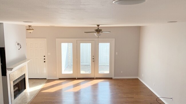 Building Photo - 538 Wilcrest Dr