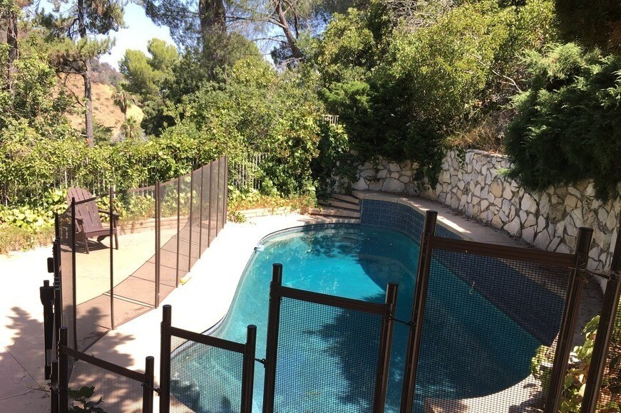Pool with removable child fence - 17218 Escalon Dr
