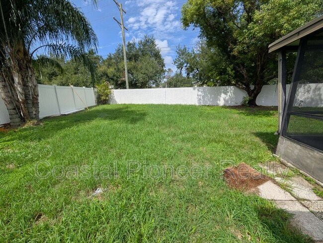 Building Photo - 1331 Coolridge Dr
