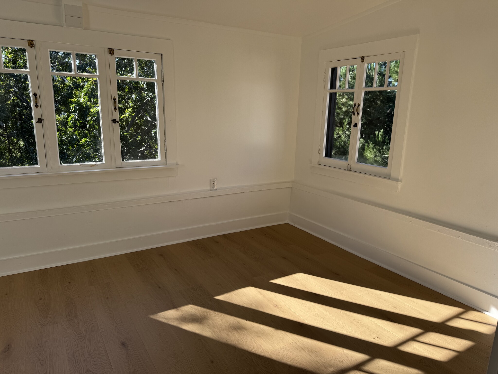 Bedroom 2 - 5924 Hayes Ave