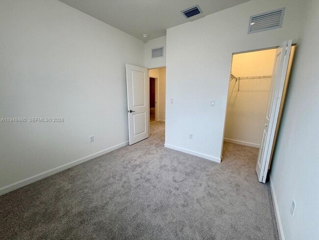 Building Photo - 254 10th Ct