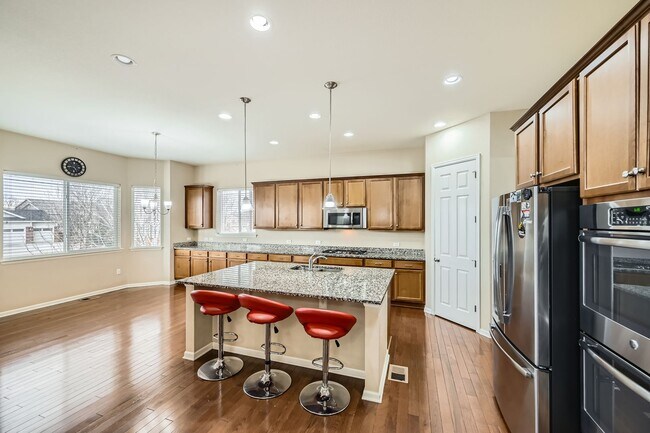 Building Photo - 4 Bed/4Bath Ranch-style home in the sought-after Meadow Mountain Villas community of southwest Lo...