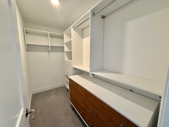 Building Photo - 4524 Sterling Rd