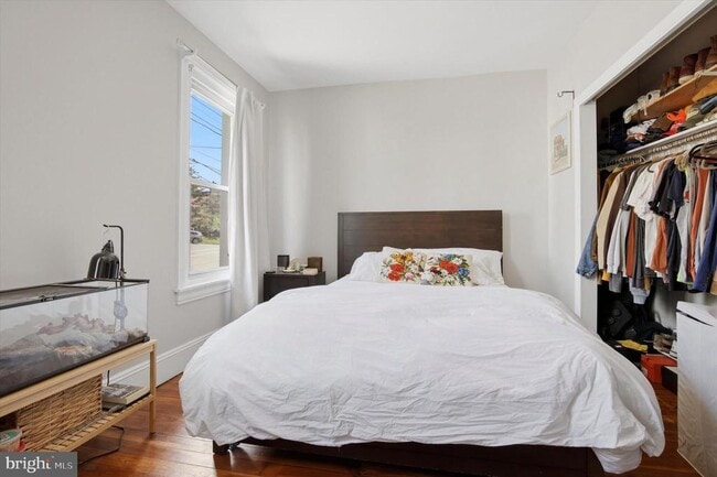 Building Photo - 343 Spring Mill Ave