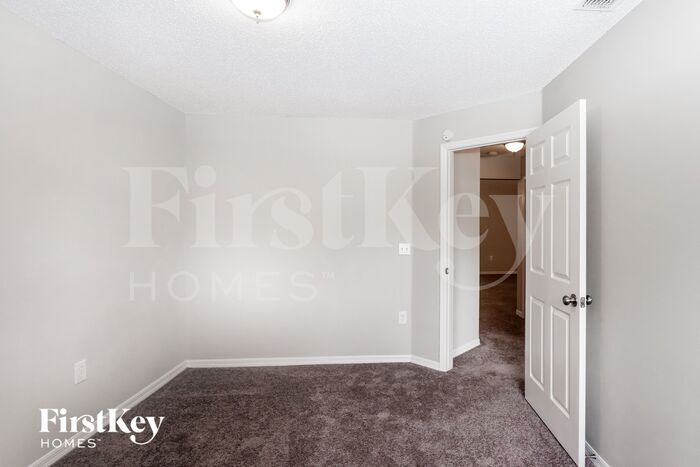 Building Photo - 756 Licaria Dr