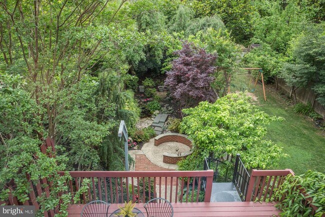 Building Photo - 3332 Dent Pl NW