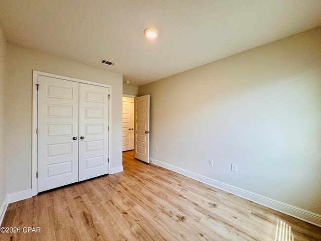 Building Photo - 10 Renea Cv