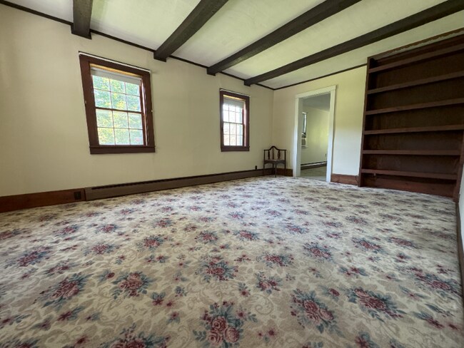 Building Photo - 4001 Lessig Ln