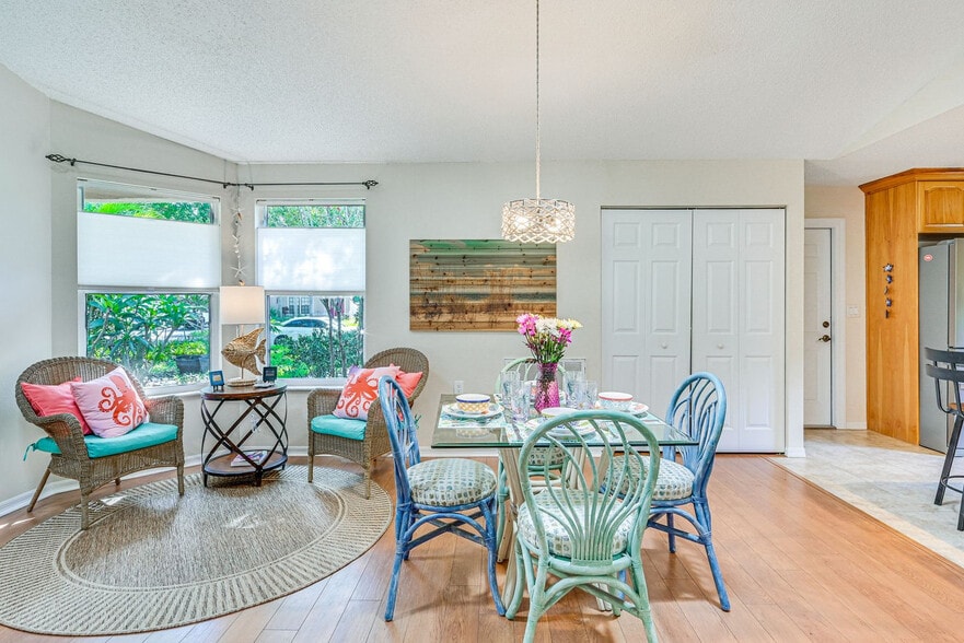 Building Photo - 10444 Copperwood Dr
