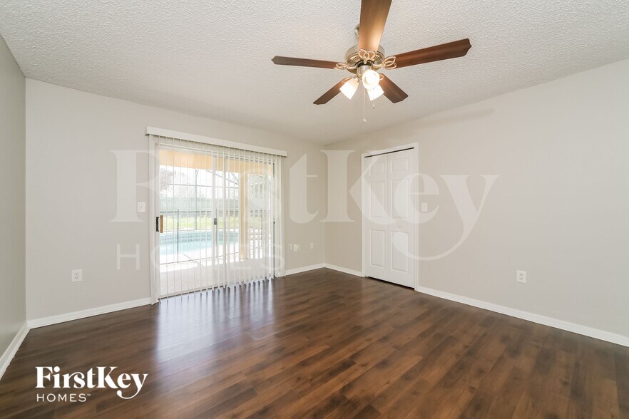 Building Photo - 839 Mendoza Dr