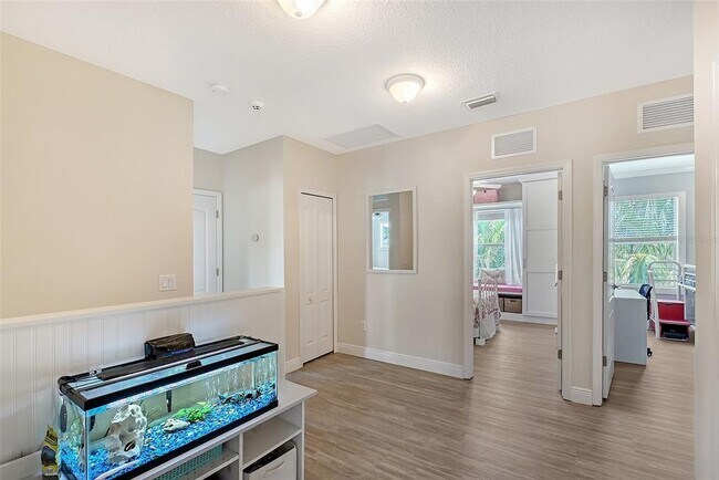 Building Photo - 1738 Siesta Dr
