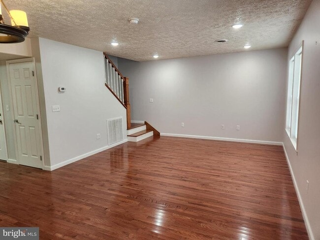 Building Photo - 28 Holler Rd