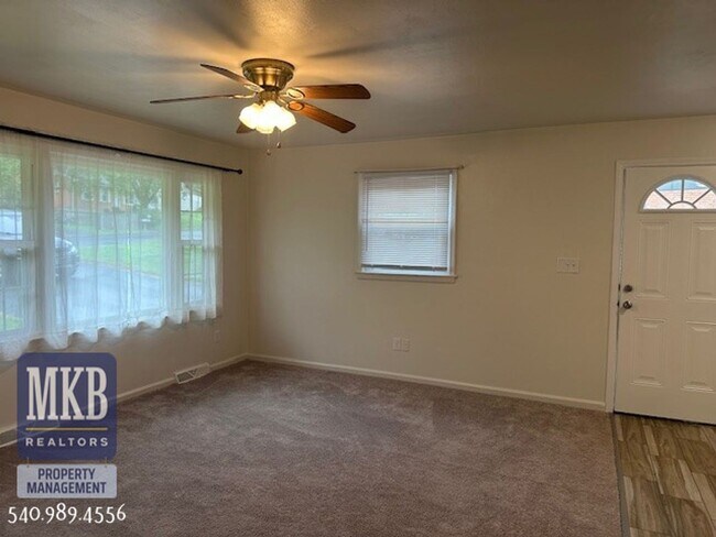 Building Photo - 3 Bedroom in Vinton