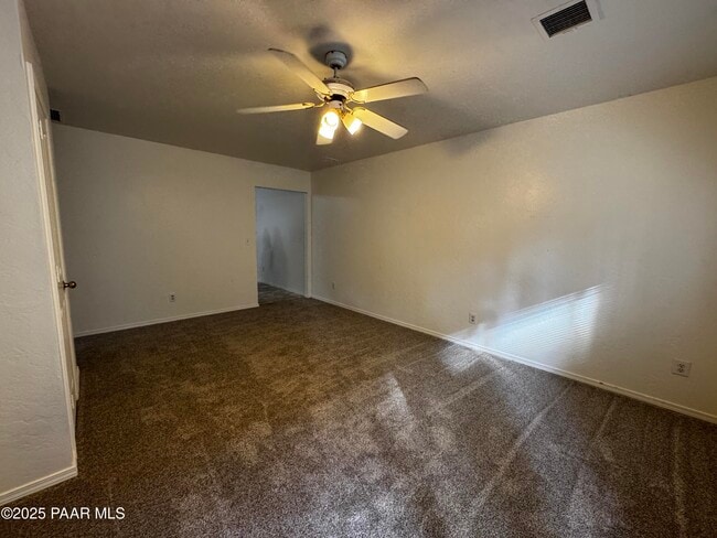 Building Photo - 719 Bird St