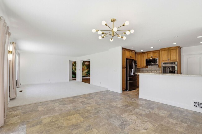 Building Photo - $5595 - Ranch-style home with acreage in West Gilroy's quiet countryside
