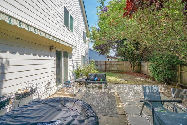 Building Photo - 911 NW 148th St