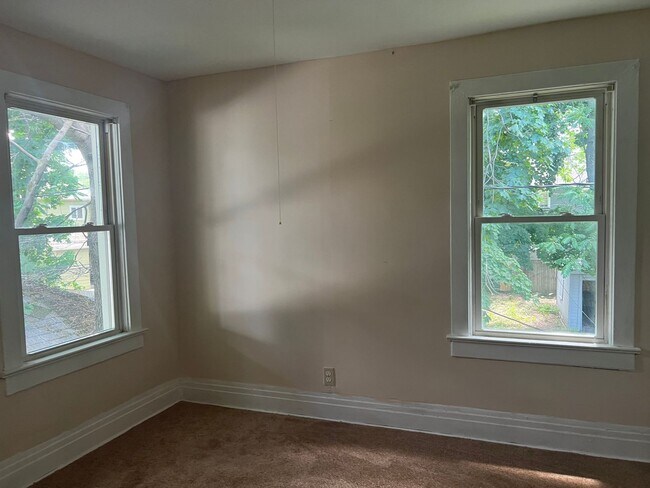 Building Photo - 21 Lehigh Ave