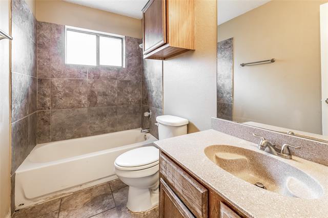 Building Photo - 1632 Riverway Bend Cir