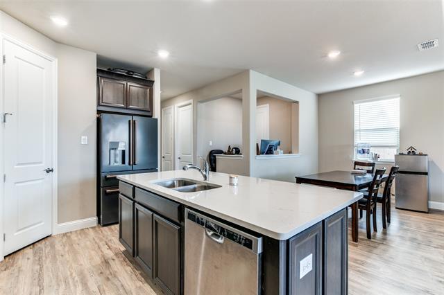 Building Photo - 7201 Bronco Blf